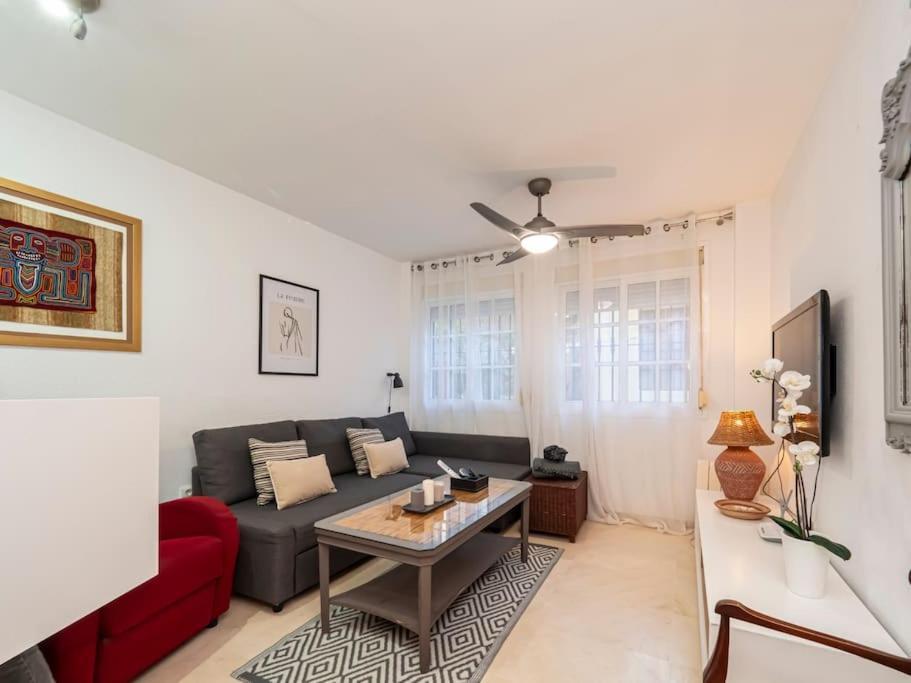 Tranquilo Y Bonito Apartamento A 10 Min Del Centro Málaga Exteriör bild