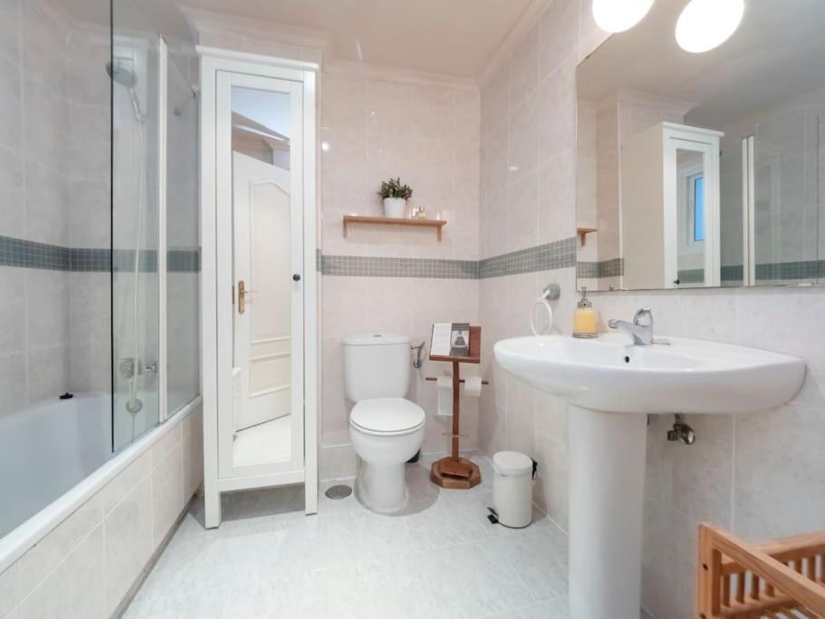 Tranquilo Y Bonito Apartamento A 10 Min Del Centro Málaga Exteriör bild